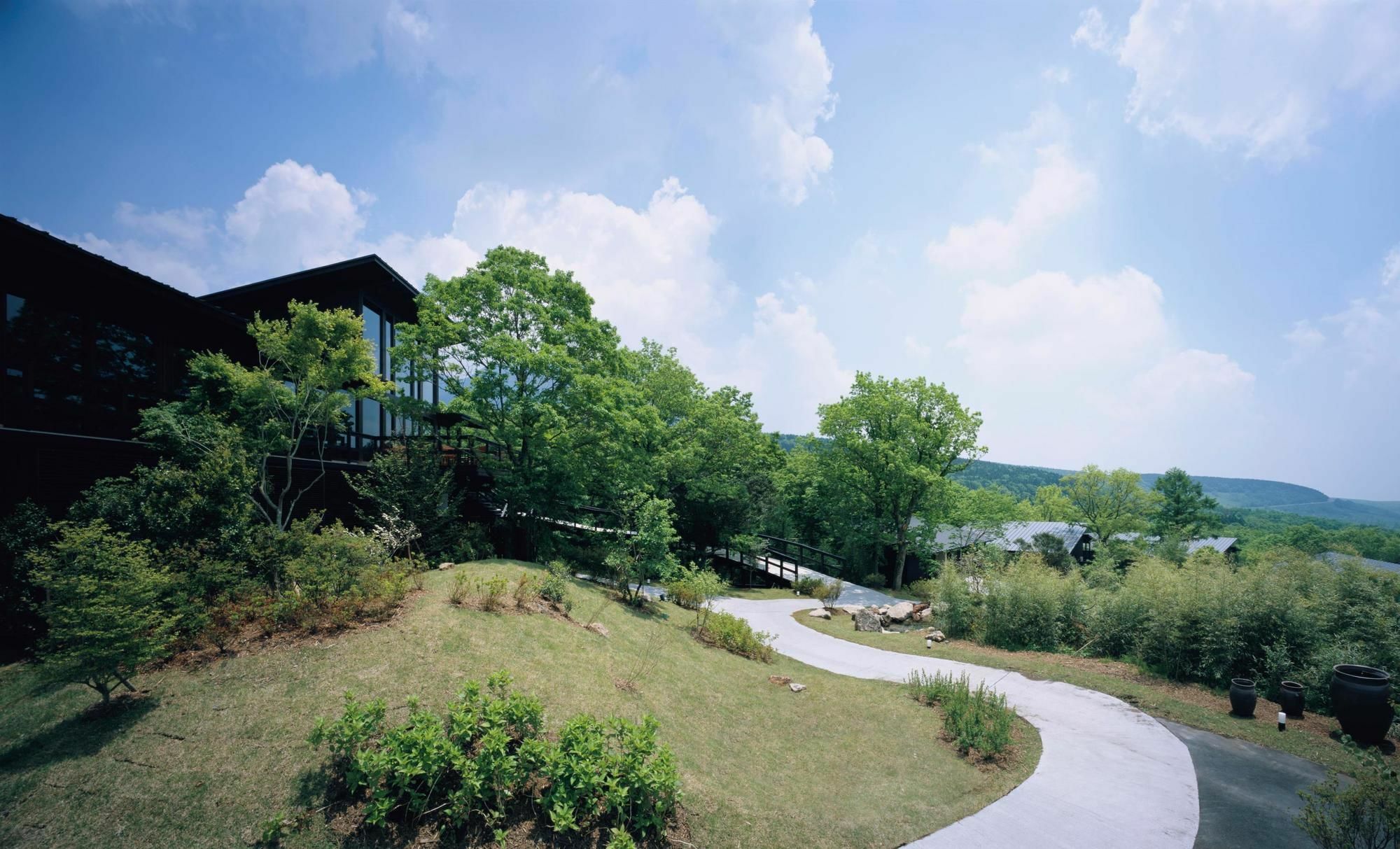 Hoshino Resorts Kai Aso Kokonoe Buitenkant foto
